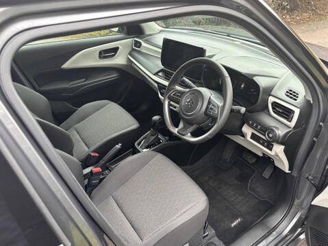 Suzuki Swift 1.2 MHEV Motion CVT Euro 6 (s/s) 5dr 39