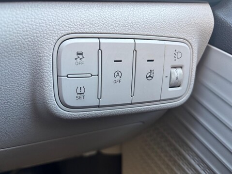 Hyundai BAYON 1.0 T-GDi MHEV Ultimate Euro 6 (s/s) 5dr 26