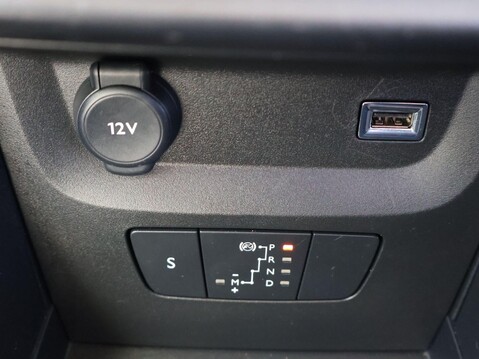Citroen C3 1.2 PureTech C-Series Edition EAT6 Euro 6 (s/s) 5dr 19