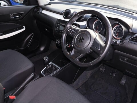 Suzuki Swift 1.2 Dualjet Attitude Euro 6 (s/s) 5dr 8