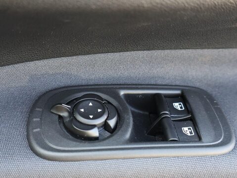 Fiat 500e 42kWh Icon Auto 3dr 10