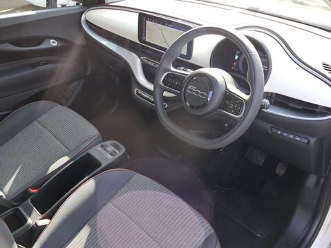 Fiat 500e 42kWh Icon Auto 3dr 7