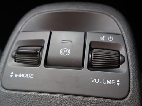 Fiat 500e 42kWh Icon Auto 3dr 14