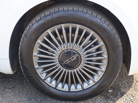 Fiat 500e 42kWh Icon Auto 3dr 19