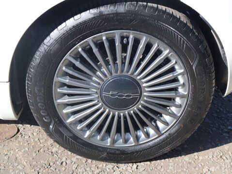 Fiat 500e 42kWh Icon Auto 3dr 21