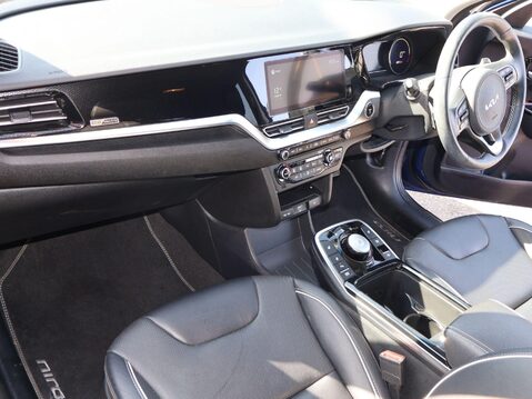 Kia Niro 64kWh 3 Auto 5dr 21