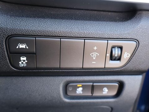 Kia Niro 64kWh 3 Auto 5dr 23
