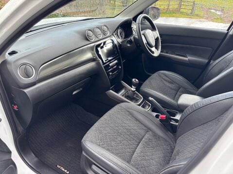 Suzuki Vitara 1.4 Boosterjet MHEV SZ5 Euro 6 (s/s) 5dr 14
