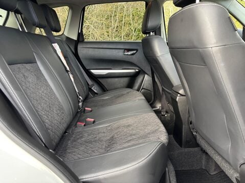 Suzuki Vitara 1.4 Boosterjet MHEV SZ5 Euro 6 (s/s) 5dr 19