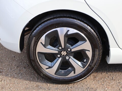 Suzuki Swift 1.2 MHEV Ultra Euro 6 (s/s) 5dr 27