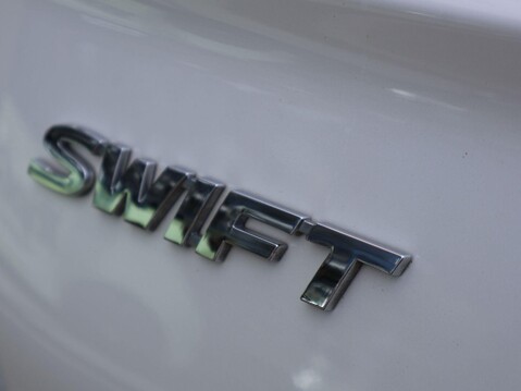 Suzuki Swift 1.2 MHEV Ultra Euro 6 (s/s) 5dr 16