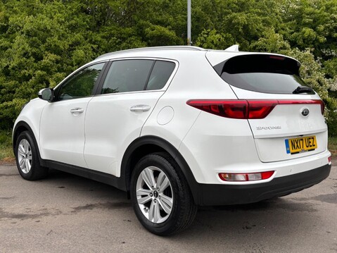 Kia Sportage 1.7 CRDi 2 Euro 6 (s/s) 5dr 8