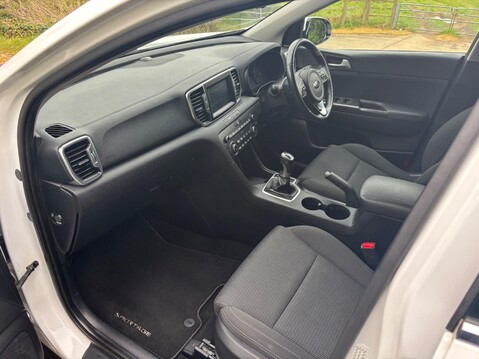Kia Sportage 1.7 CRDi 2 Euro 6 (s/s) 5dr 14