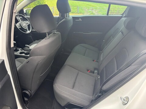 Kia Sportage 1.7 CRDi 2 Euro 6 (s/s) 5dr 17