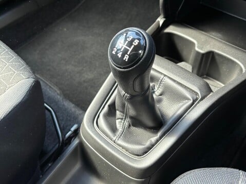 Suzuki Swift 1.2 MHEV Motion Euro 6 (s/s) 5dr 30