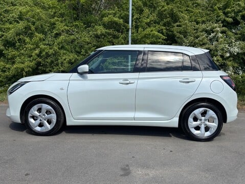 Suzuki Swift 1.2 MHEV Motion Euro 6 (s/s) 5dr 8