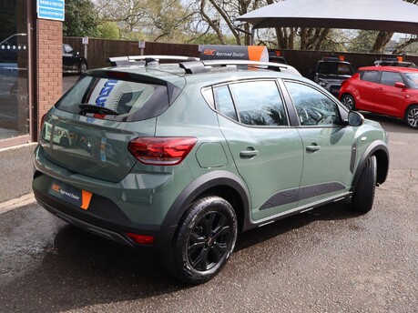 Dacia Sandero Stepway 1.0 TCe EXTREME CVT Euro 6 (s/s) 5dr 3
