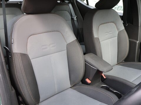 Dacia Sandero Stepway 1.0 TCe EXTREME CVT Euro 6 (s/s) 5dr 10