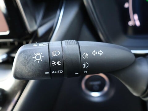 Suzuki Swace 1.8h Ultra CVT Euro 6 (s/s) 5dr 16