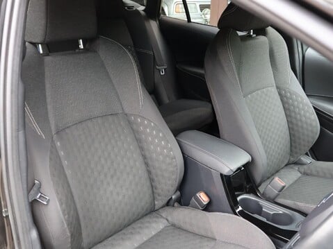 Suzuki Swace 1.8h Ultra CVT Euro 6 (s/s) 5dr 13
