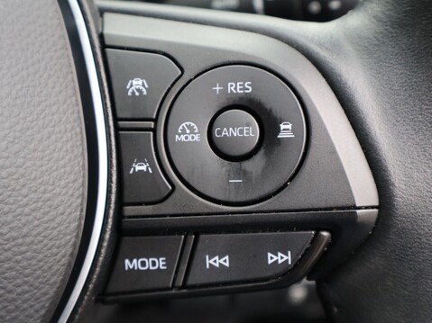Suzuki Swace 1.8h Ultra CVT Euro 6 (s/s) 5dr 15