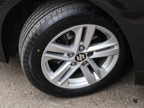 Suzuki Swace 1.8h Ultra CVT Euro 6 (s/s) 5dr 23