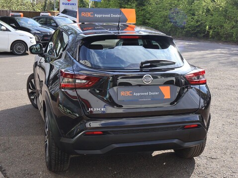 Nissan Juke 1.0 DIG-T Acenta Euro 6 (s/s) 5dr 8