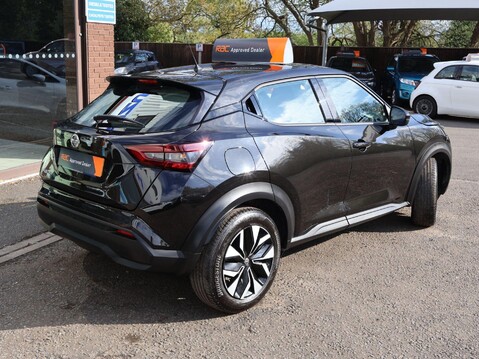 Nissan Juke 1.0 DIG-T Acenta Euro 6 (s/s) 5dr 10
