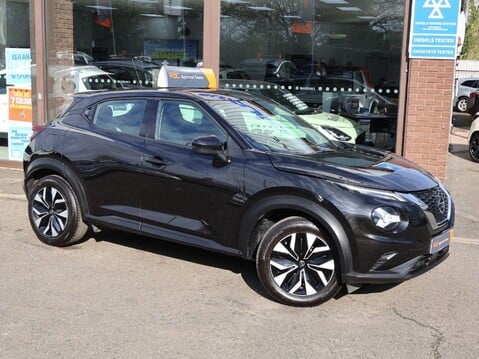 Nissan Juke 1.0 DIG-T Acenta Euro 6 (s/s) 5dr 5