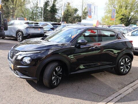 Nissan Juke 1.0 DIG-T Acenta Euro 6 (s/s) 5dr 3
