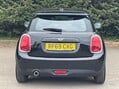Mini Hatch 1.5 Cooper Classic Euro 6 (s/s) 3dr 5