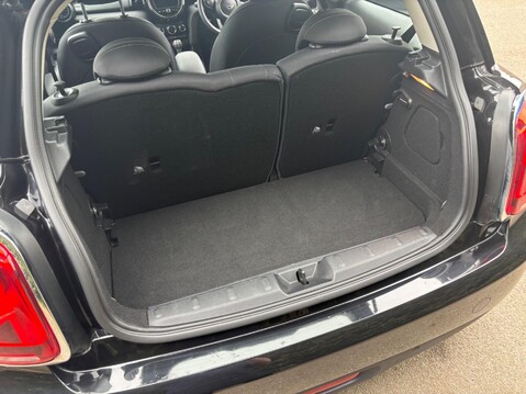 Mini Hatch 1.5 Cooper Classic Euro 6 (s/s) 3dr 6