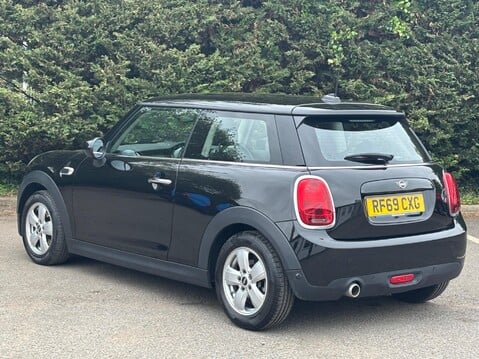 Mini Hatch 1.5 Cooper Classic Euro 6 (s/s) 3dr 7
