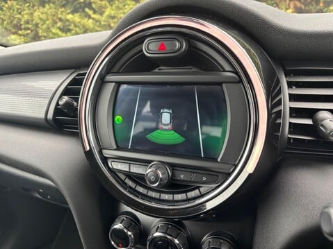 Mini Hatch 1.5 Cooper Classic Euro 6 (s/s) 3dr 19