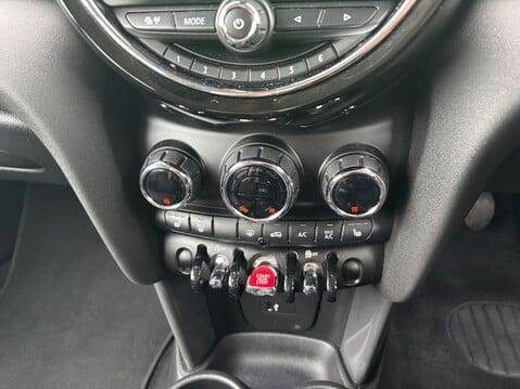 Mini Hatch 1.5 Cooper Classic Euro 6 (s/s) 3dr 20