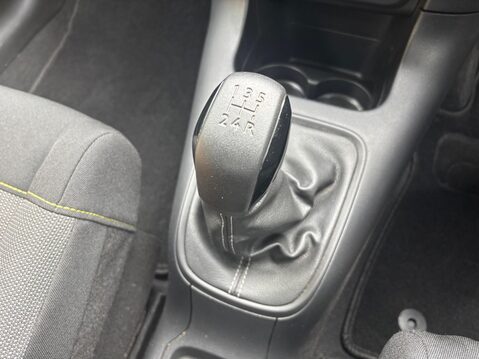 Citroen C3 1.2 PureTech Sense Euro 6 (s/s) 5dr 27
