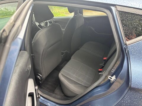 Ford Fiesta 1.0T EcoBoost MHEV Trend Euro 6 (s/s) 5dr 17