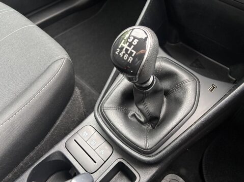 Ford Fiesta 1.0T EcoBoost MHEV Trend Euro 6 (s/s) 5dr 28