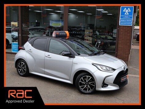 Toyota Yaris 1.5 VVT-h Design E-CVT Euro 6 (s/s) 5dr
