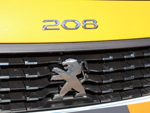Peugeot 208 1.2 PureTech Allure Premium + EAT Euro 6 (s/s) 5dr 31