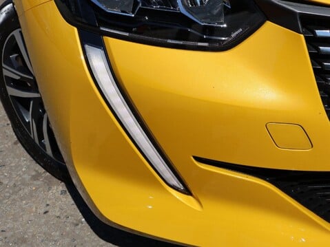 Peugeot 208 1.2 PureTech Allure Premium + EAT Euro 6 (s/s) 5dr 34