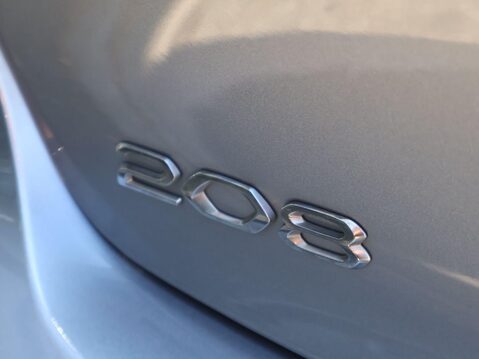Peugeot 208 1.2 PureTech Allure Premium + EAT Euro 6 (s/s) 5dr 38