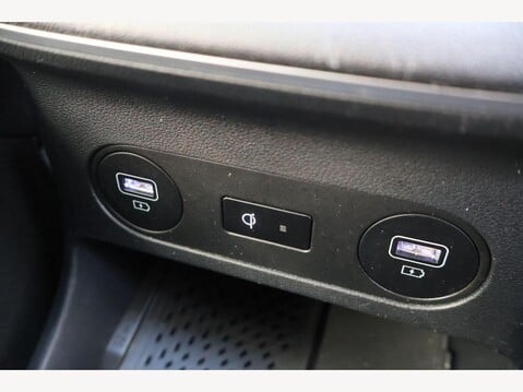 Hyundai IONIQ 5 58kWh SE Connect Auto 5dr 16