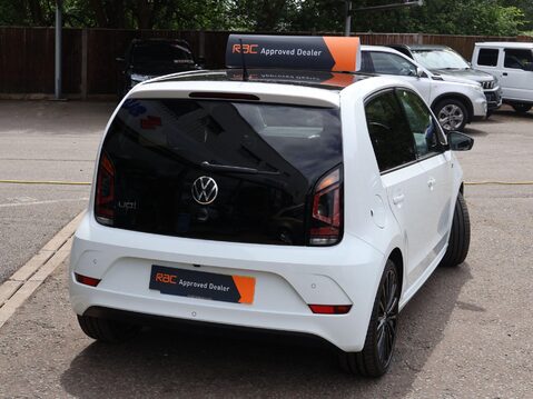 Volkswagen Up 1.0 R-Line Euro 6 (s/s) 5dr 9