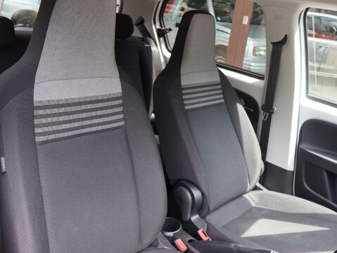 Volkswagen Up 1.0 R-Line Euro 6 (s/s) 5dr 12