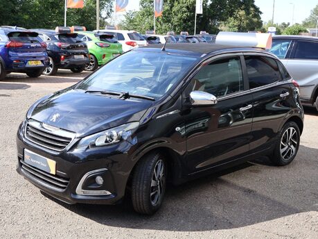 Peugeot 108 1.2 PureTech Allure Top! Euro 6 5dr 4