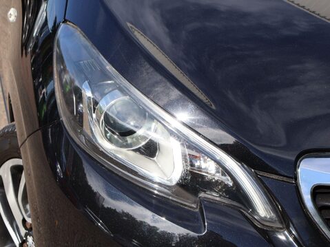 Peugeot 108 1.2 PureTech Allure Top! Euro 6 5dr 32