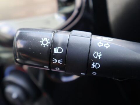 Peugeot 108 1.2 PureTech Allure Top! Euro 6 5dr 23
