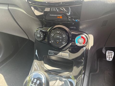 Ford Fiesta 1.0T EcoBoost Zetec S Euro 5 (s/s) 3dr 20
