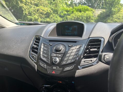 Ford Fiesta 1.0T EcoBoost Zetec S Euro 5 (s/s) 3dr 19